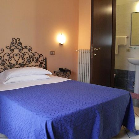Hotel Capri Mediolan Zewnętrze zdjęcie