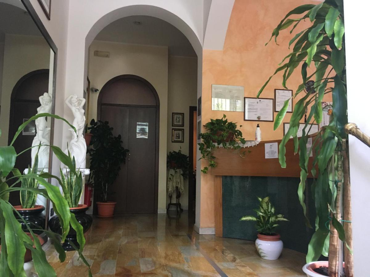 Hotel Capri Mediolan Zewnętrze zdjęcie