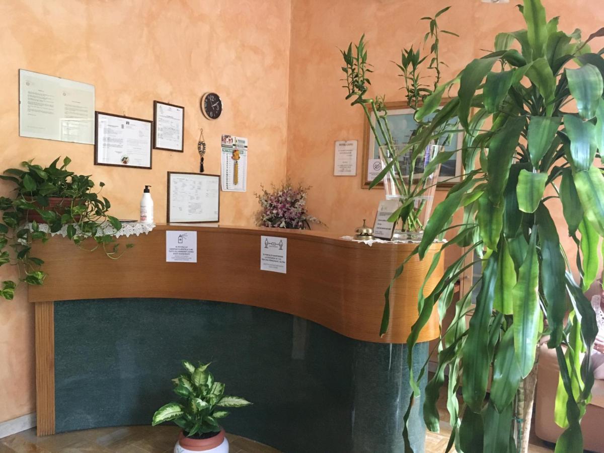 Hotel Capri Mediolan Zewnętrze zdjęcie